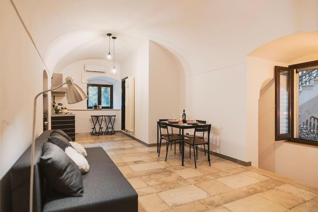 Trani -Suite ❉Marmor - Elegante Casa Storica ❉ Luaran gambar