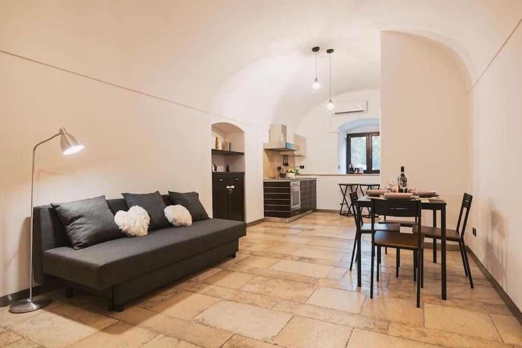 Trani -Suite ❉Marmor - Elegante Casa Storica ❉ Luaran gambar