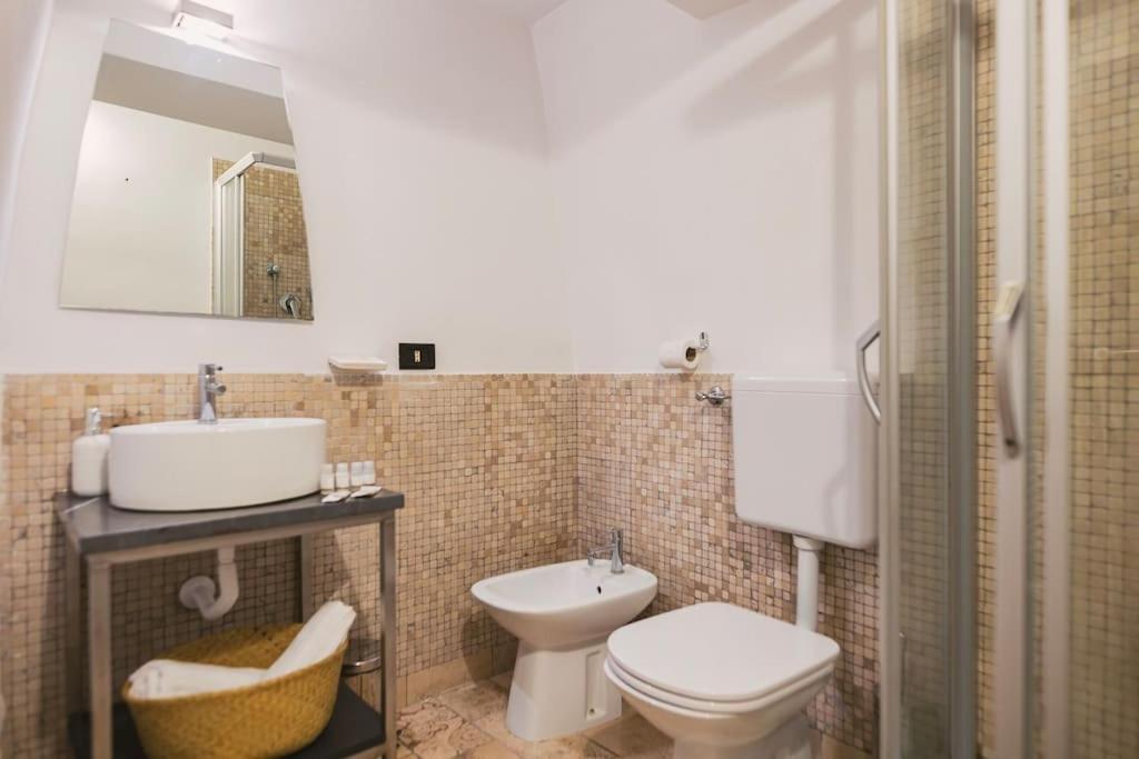 Trani -Suite ❉Marmor - Elegante Casa Storica ❉ Luaran gambar